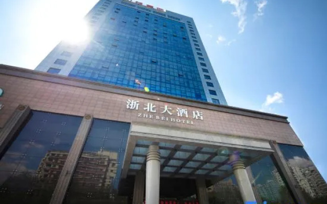 Urumqi Ditai Hotel Parking Lot