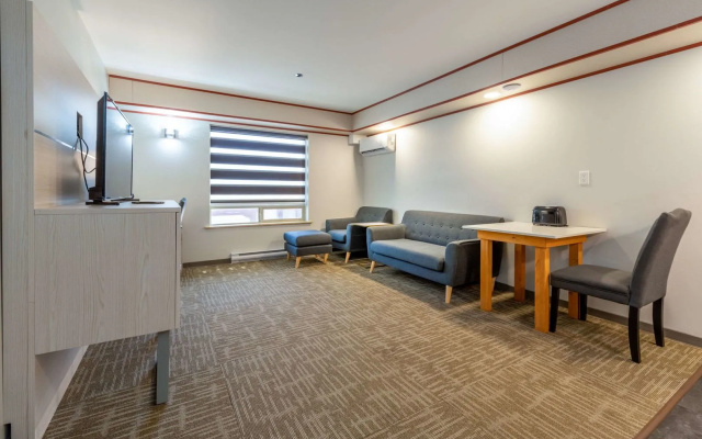Quality Inn Sunshine Suites