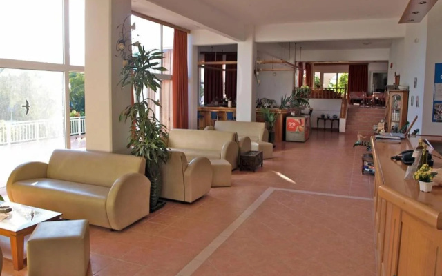 Eristos Beach Hotel
