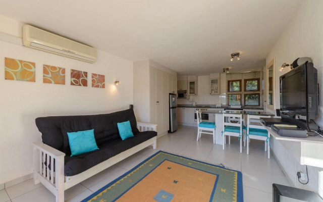 San Lameer Villa Rentals 10401