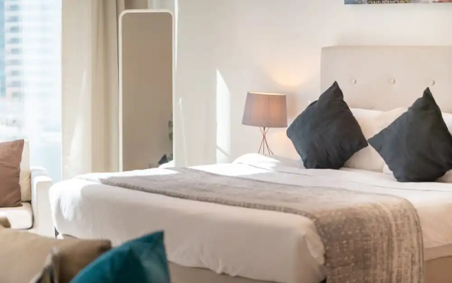 Central Park Towers by Higuests Vacation Homes