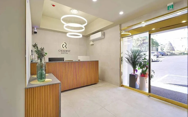 Calmrest Hotel