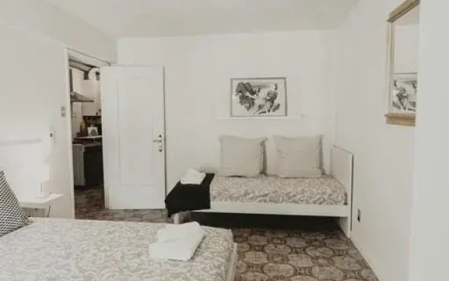 “Ivory house”with sea view