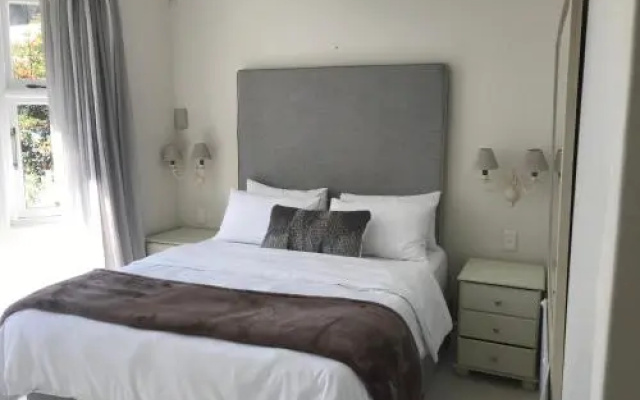 1 on Mona B & B