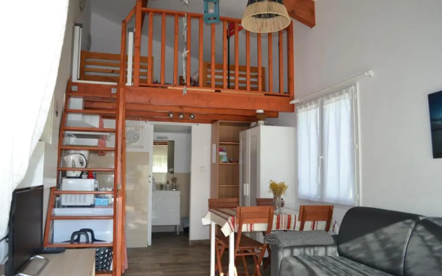 APPARTEMENT LES HIRONDELLES 2KM PLAGE-WiFI-JARDIN-PARKING-DRAPS ET SERVIETTES