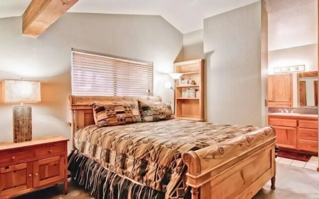 Scenic Wonders Crossroad Cabin 3 Bedroom