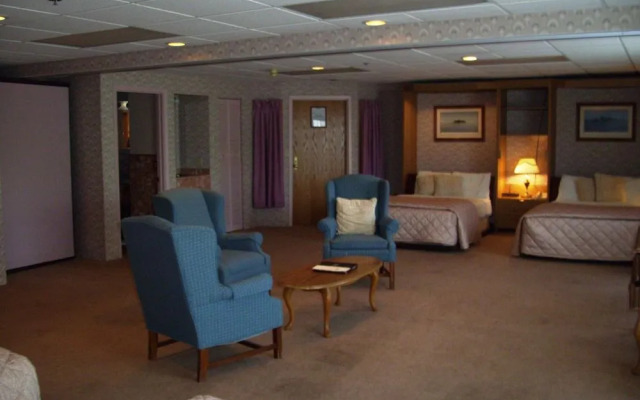 Riveredge Resort
