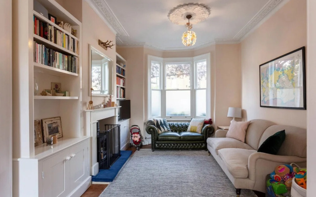 South London Architectural Retreat