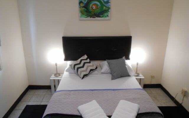 Отель Star Apartments Reservations Мексика, Гвадалахара - отзывы, цены и фото номеров - забронировать отель Star Apartments Reservations онлайн вид на фасад