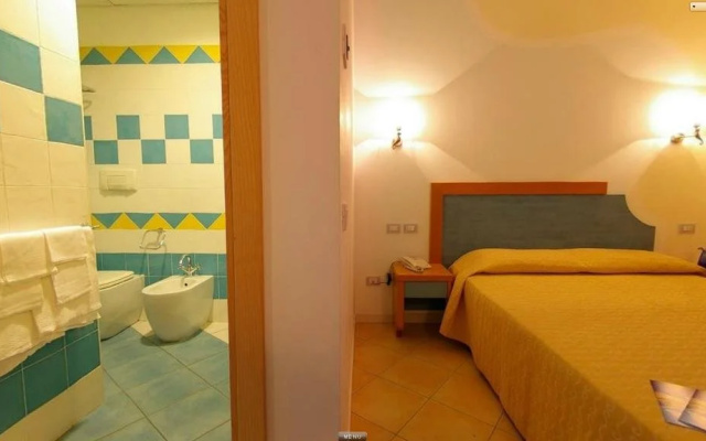Hotel Club Cala Longa