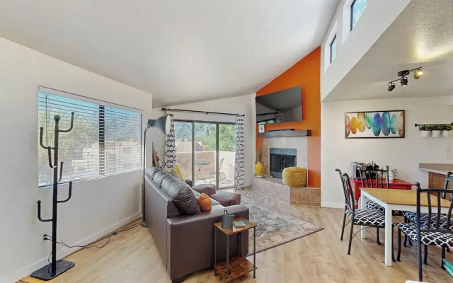 1 BR Condo in Tucson, Mountain Views