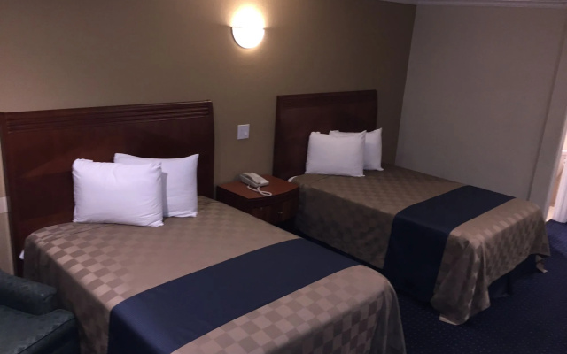 Walnut Inn & Suites West Covina