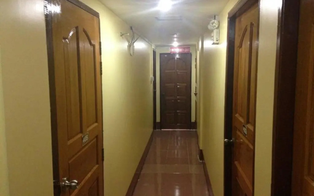 Royal 74 Hotel