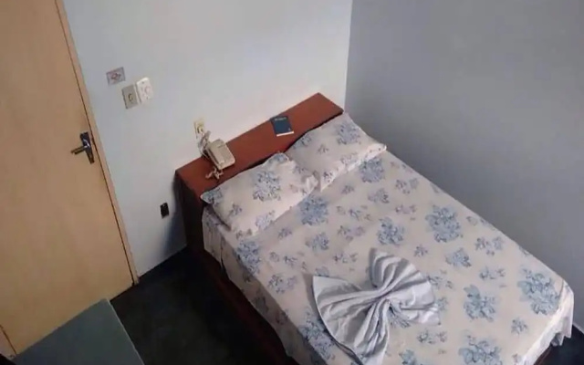 Hotel Pousa La