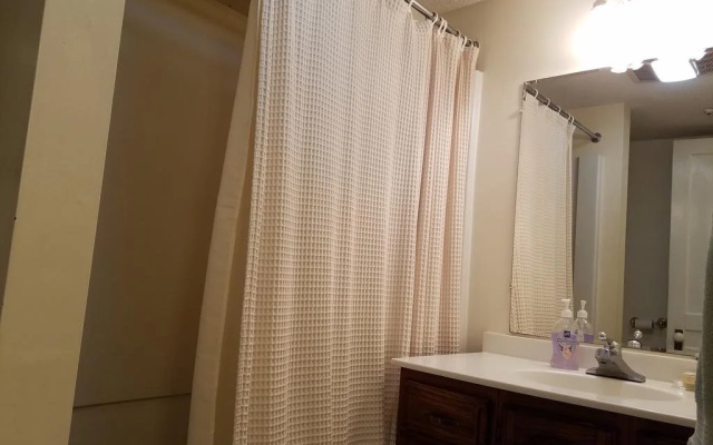 1860 House Inn and Vacation Rental Home