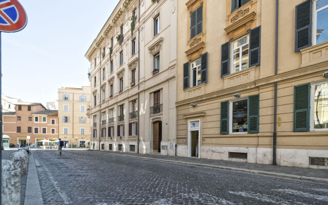 Отель Lea Luxury Rooms Италия, Рим - отзывы, цены и фото номеров - забронировать отель Lea Luxury Rooms онлайн вид на фасад