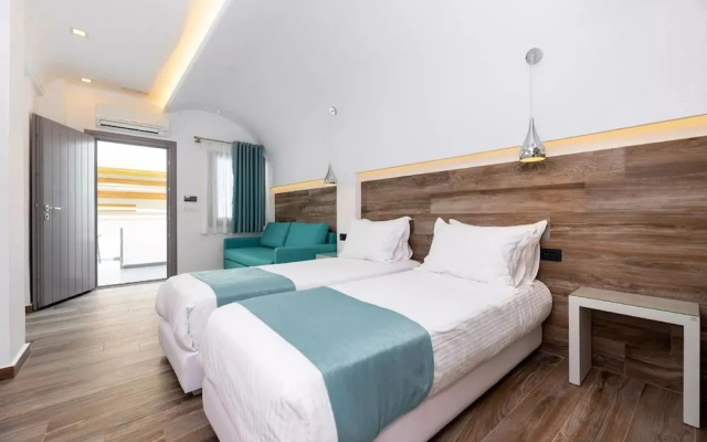 Deluxe Suites Santorini