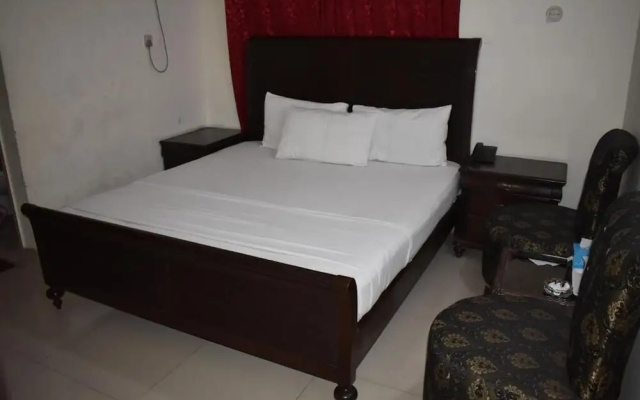 Hotel Basaira