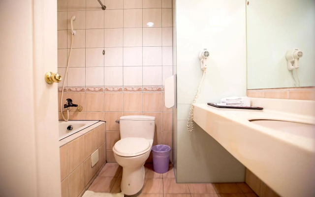 Huang Shin Business Hotel-Shang An