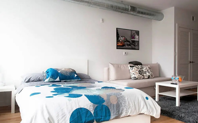 Modern studio in Old City