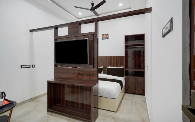Super Collection Varanasi Suites