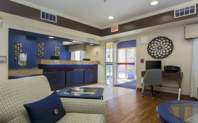 Fairfield Inn by Marriott Tracy
