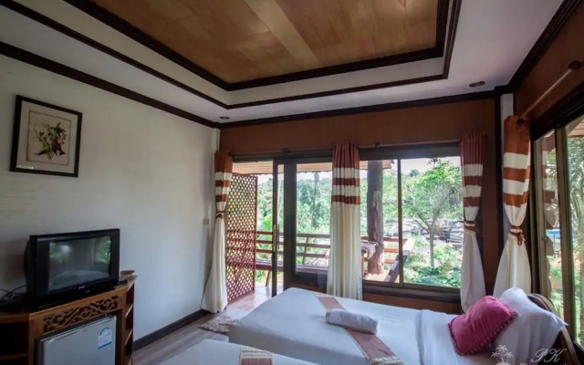 Suanya Kohkood Resort and Spa