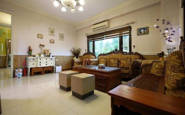 Mu Xia Beds and Breakfasts