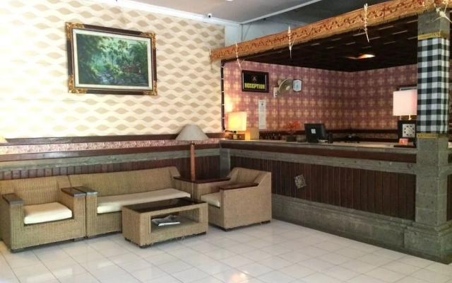 Cempaka Lovina Hotel