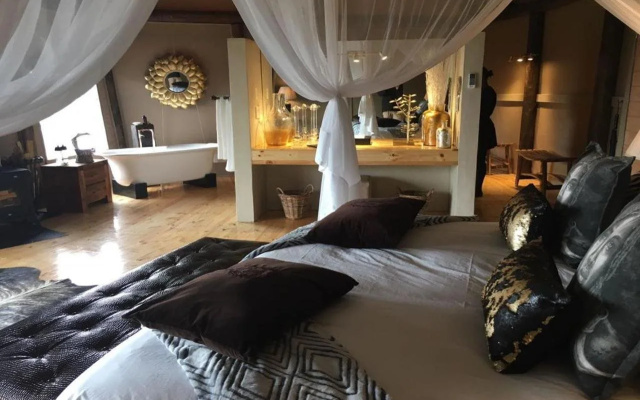 Bush Lodge – Amakhala Game Reserve