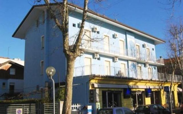 Hotel Luna Rossa Римини вид на фасад