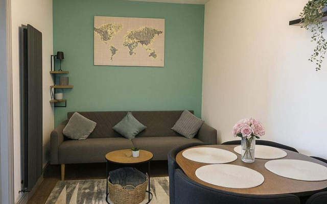2 Bed Flat - Sleeps 5 - Parking - Wifi