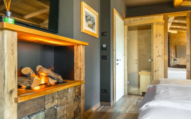 John Luxury Suites