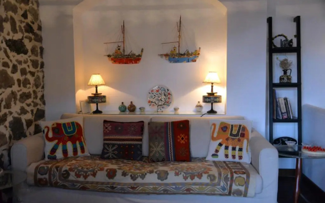 The fig tree house