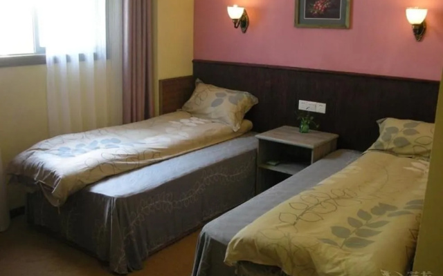 Jiabainong Hostel