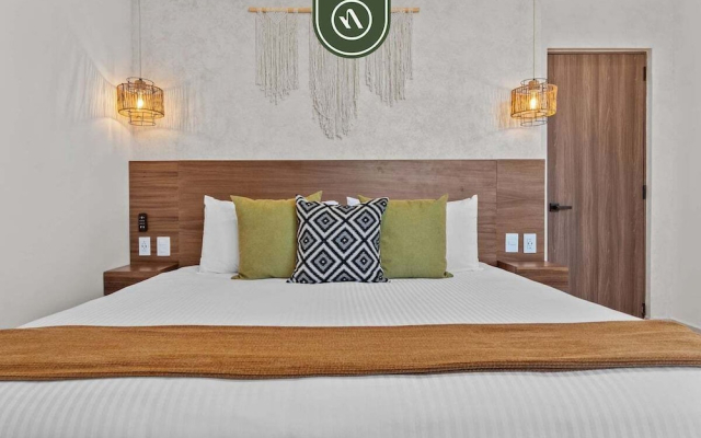 Luxury 2 BR - Downtown - Pool - Sunset in Terrace