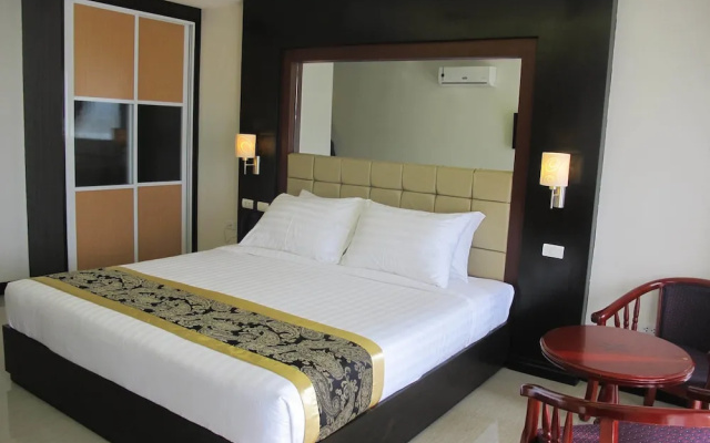Kay Hotel & Residences