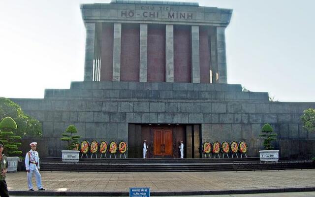 Отель Cherry Hotel 2 Вьетнам, Ханой - отзывы, цены и фото номеров - забронировать отель Cherry Hotel 2 онлайн вид на фасад