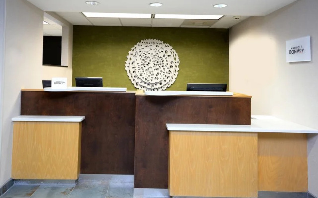 Fairfield Inn & Suites Charlottesville North