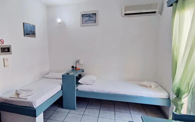 Fouli Studios & Apartments