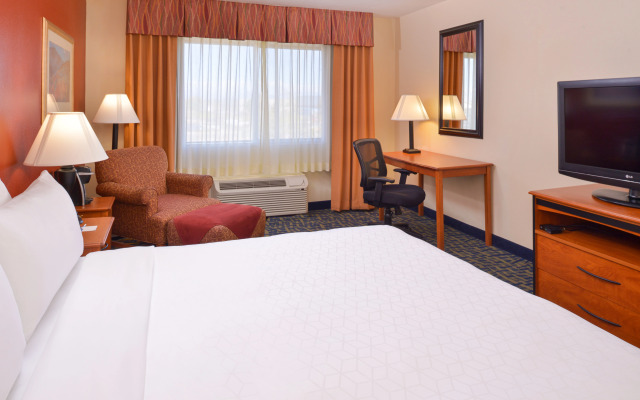 Holiday Inn Express & Suites Alamosa by IHG