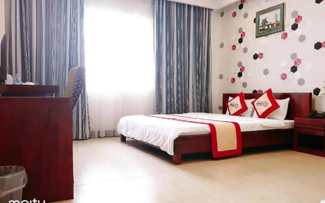 Lion 8 Hotel