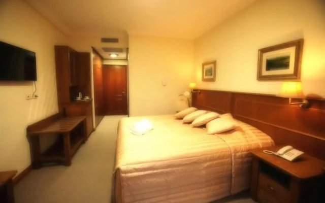 Afkos Grammos Luxury Boutique Hotel