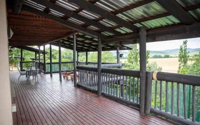 Riverbend Berg Lodge
