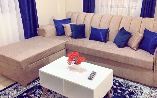 Lux Suites Polytech Court Apartments