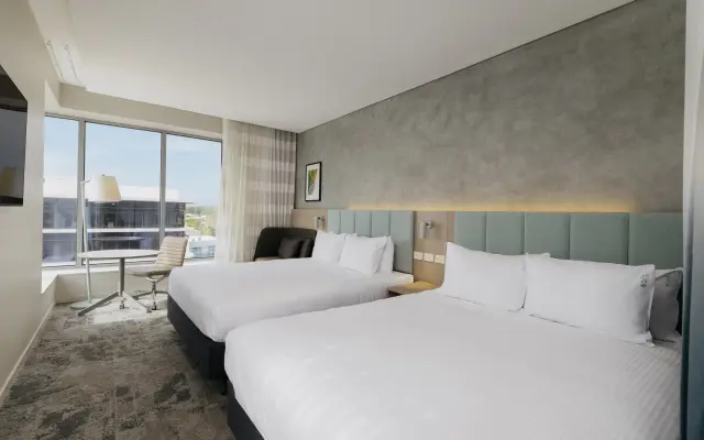 Holiday Inn & Suites Sunshine Coast by IHG