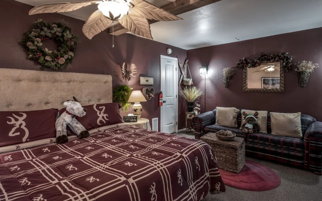 MOOSE3 - Three Bedroom Townhome