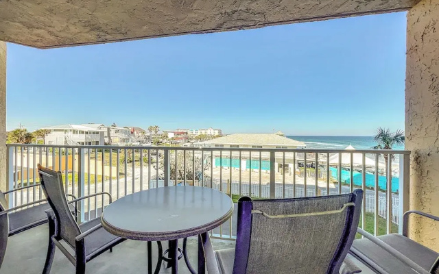 Oceania Beach Club 307