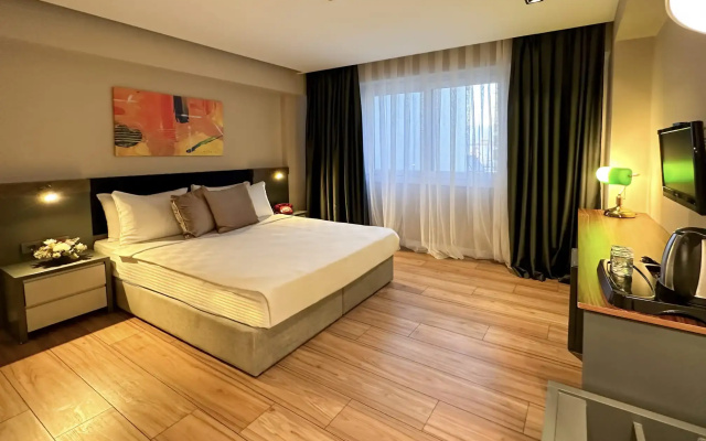 The Royals Hotel