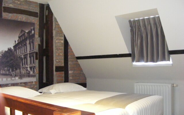 Апартаменты Amosa Apartments Rue Gerardrie 17 комната для гостей